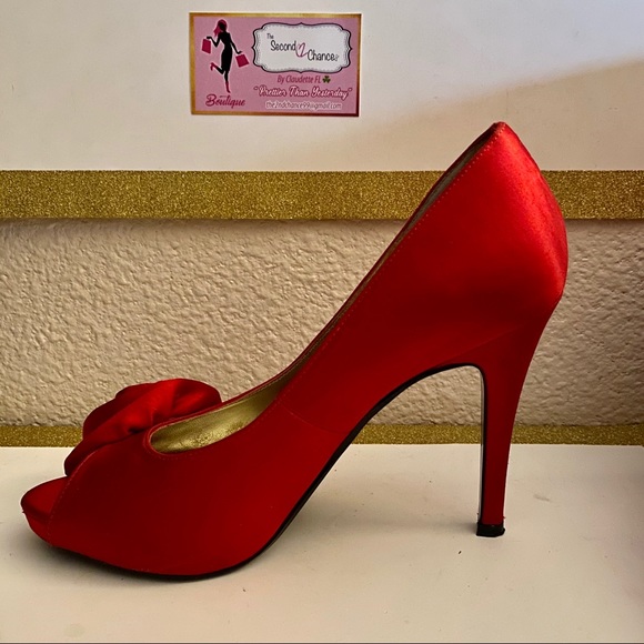“ Nine West” Red Heels size “ 8 m “ - Picture 6 of 11